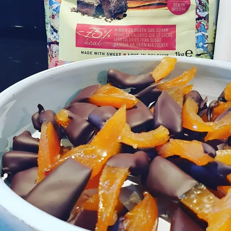 Pelures de pamplemousse en chocolat