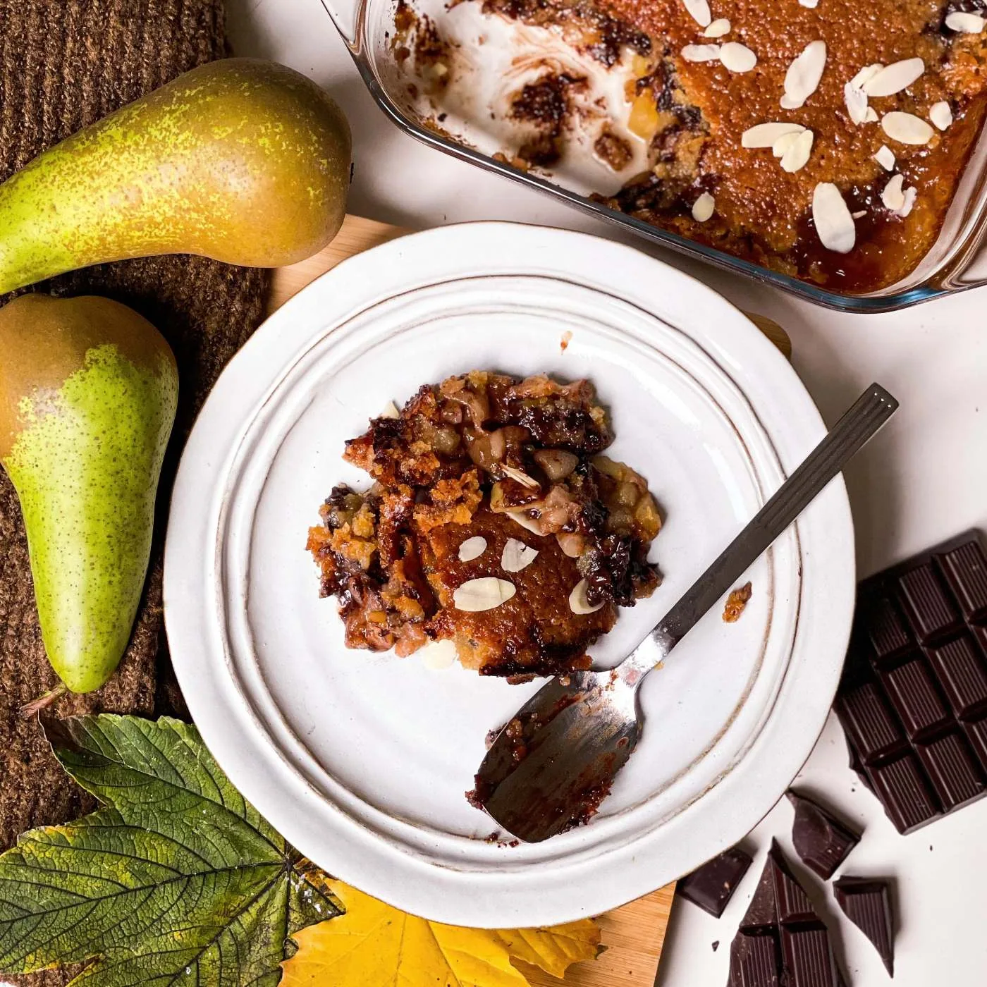 Pear & chocolate crumble