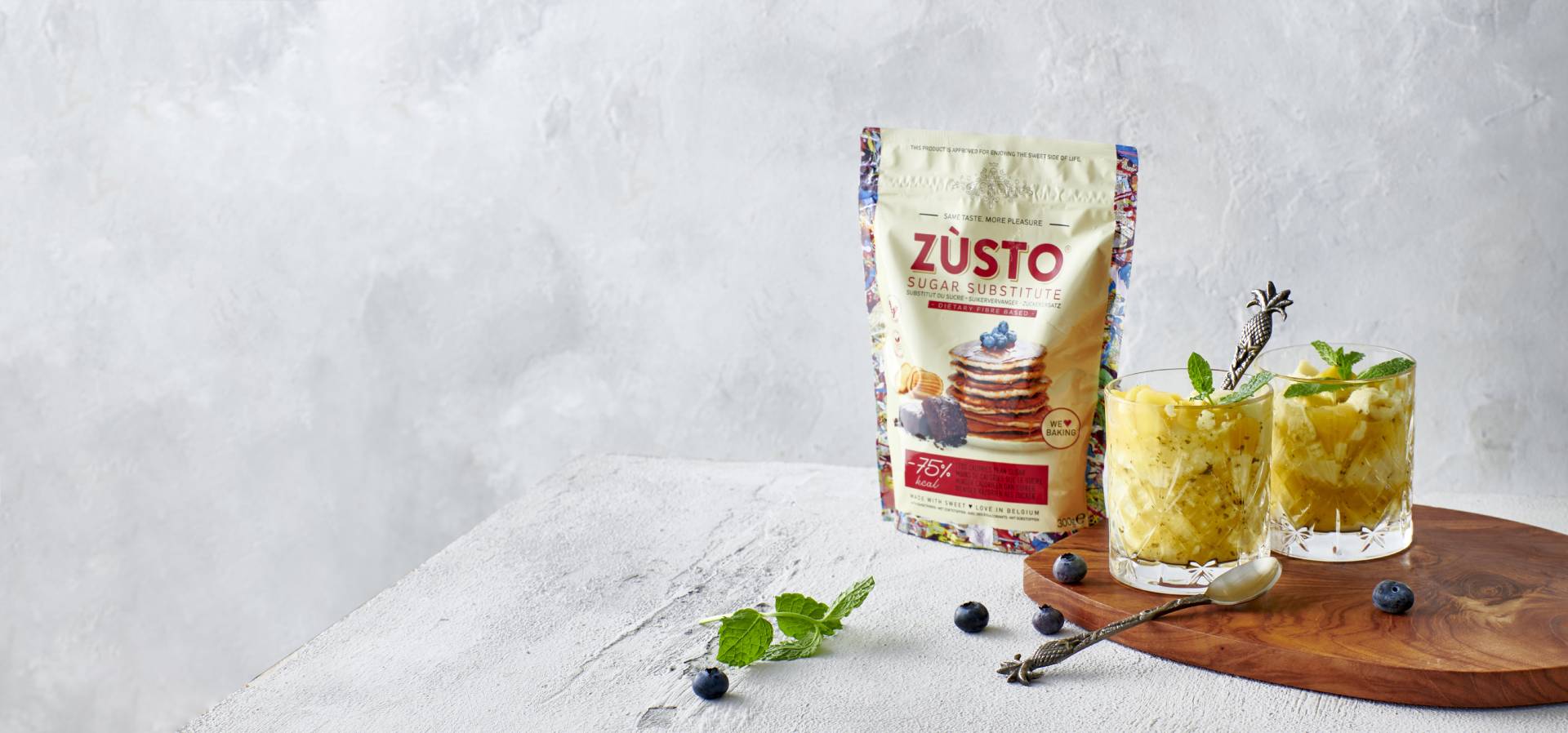 Zùsto on the kitchen counter, mid-bake